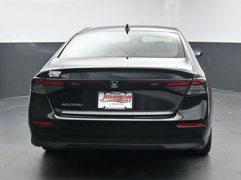 Used 2023 Honda Accord EX image 8