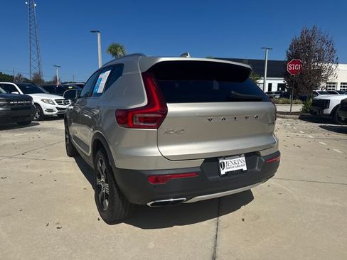 Used 2019 Volvo XC40 T5 Inscription AWD/4WD image 7