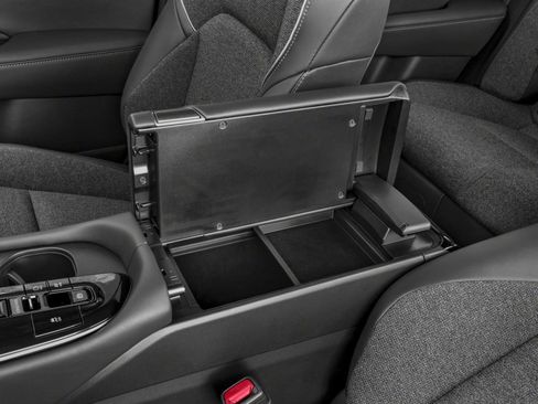 New 2026 Toyota Crown AWD/4WD image 10