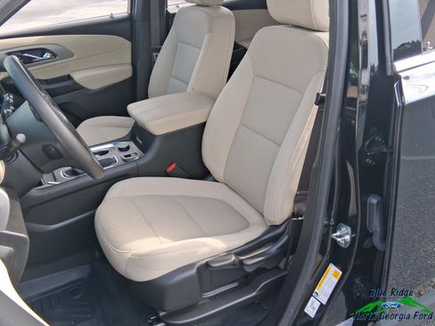 Used 2023 Chevrolet Traverse LS w/ Safety Package image 11