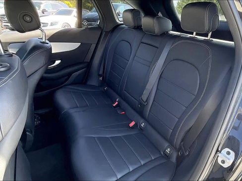 Used 2022 Mercedes-Benz GLC 300 w/ Premium Package Lite image 18