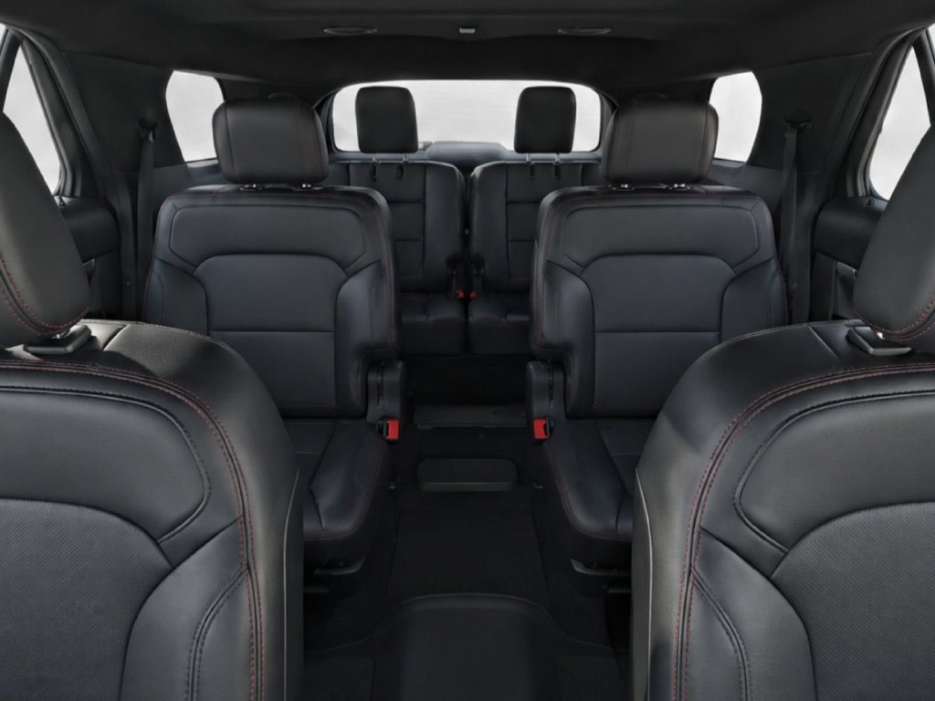 Used 2019 Ford Explorer Sport w/ Equipment Group 401A AWD/4WD image 33