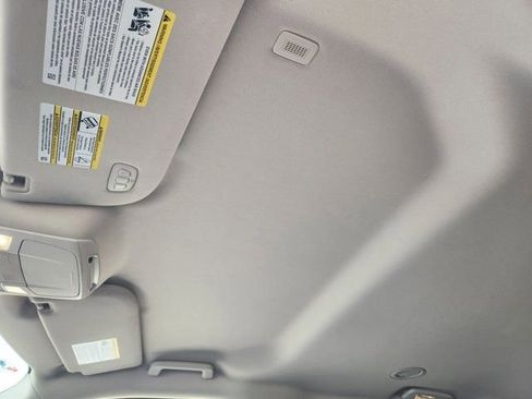 Used 2024 Ford Expedition XLT image 25