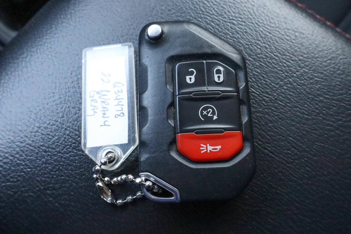 Used 2022 Jeep Wrangler Unlimited Sport AWD/4WD image 33