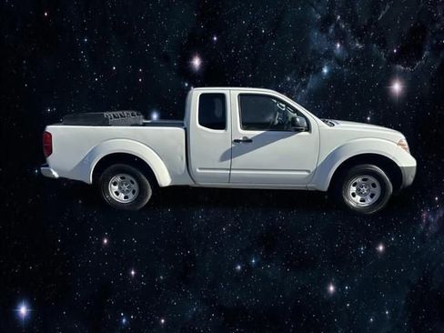 Used 2016 Nissan Frontier S image 18