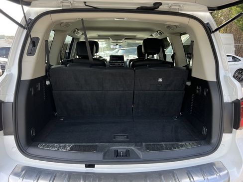 Used 2024 INFINITI QX80 Luxe image 16