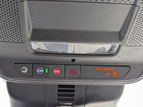 Certified 2025 Buick Enclave Sport Touring w/ Power Package FWD image 31