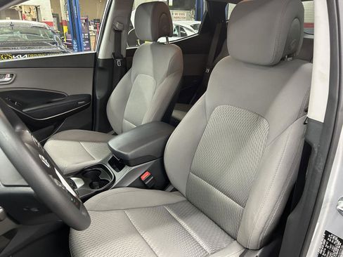 Used 2018 Hyundai Santa Fe Sport image 11