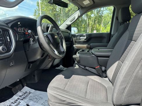 Used 2020 Chevrolet Silverado 1500 LT AWD/4WD image 15
