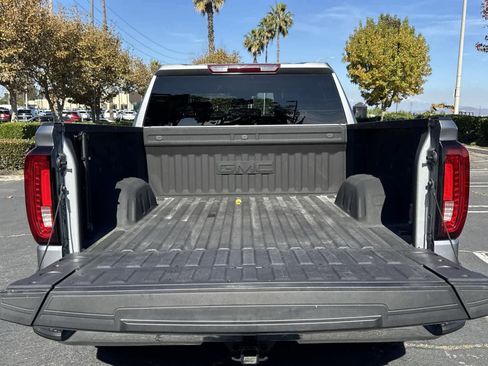 Used 2023 GMC Sierra 1500 SLT w/ SLT Premium Package image 39