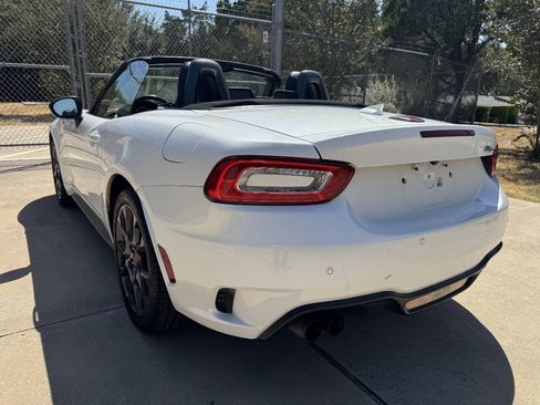 Used 2019 FIAT 124 Spider Abarth w/ Convenience Group RWD image 14