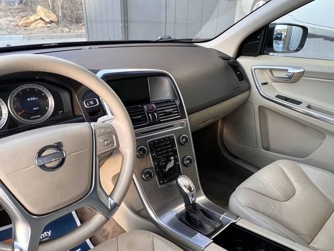 Used 2013 Volvo XC60 T6 AWD/4WD image 13