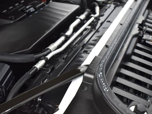 Used 2023 GMC Sierra 1500 Elevation image 18