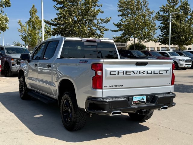 Used 2022 Chevrolet Silverado 1500 LT Trail Boss w/ LT Trail Boss Premium Package AWD/4WD image 9