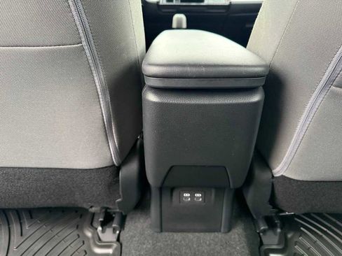 Used 2024 Toyota Prius LE image 11