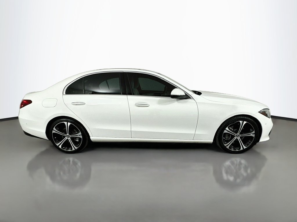 Used 2024 Mercedes-Benz C 300 Sedan image 4