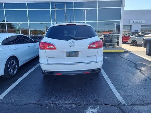 Used 2016 Buick Enclave Leather image 10