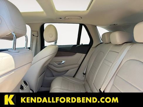 Used 2020 Mercedes-Benz GLC 300 4MATIC image 11
