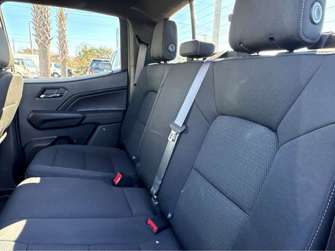 Used 2025 Chevrolet Colorado LT image 18