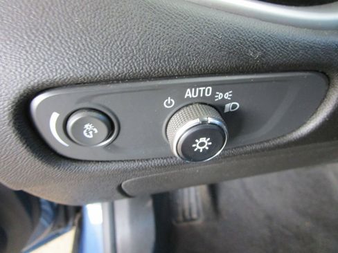 Used 2024 Chevrolet Malibu LT FWD image 22