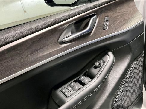 New 2025 Jeep Grand Cherokee Limited w/ Black Appearance Package image 27