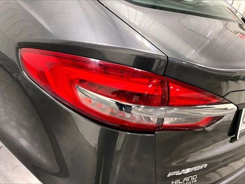 Used 2019 Ford Fusion SEL image 29