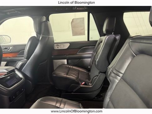 Used 2022 Lincoln Navigator Reserve image 37