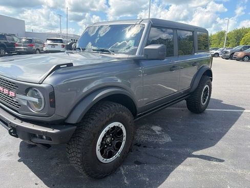 Used 2023 Ford Bronco Badlands AWD/4WD image 3