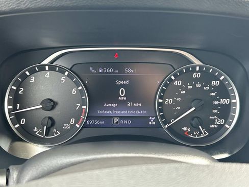 Used 2022 Nissan Frontier SV w/ SV Premium Package image 37