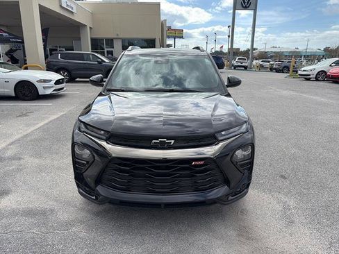 Used 2023 Chevrolet TrailBlazer RS w/ Sun and Liftgate Package image 2