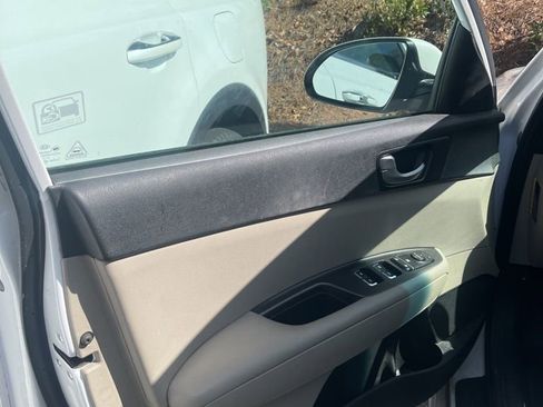 Used 2016 Kia Optima LX w/ Option Group 014 image 4