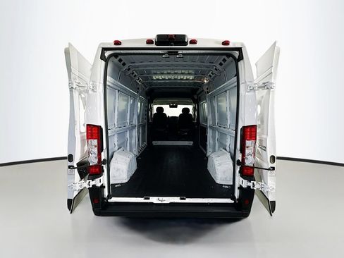 Used 2023 RAM ProMaster 2500 FWD image 27