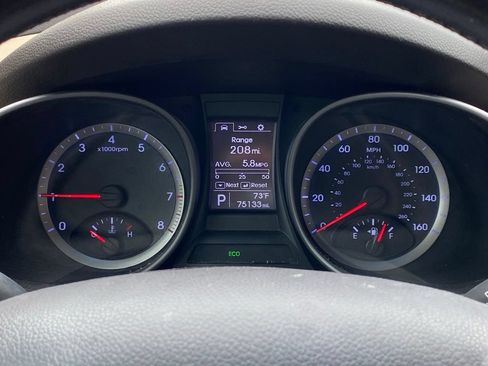 Used 2013 Hyundai Santa Fe Sport w/ Popular Equipment Pkg FWD image 12