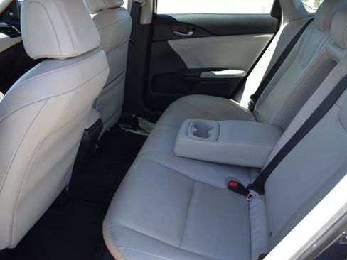 Used 2019 Honda Insight Touring image 19