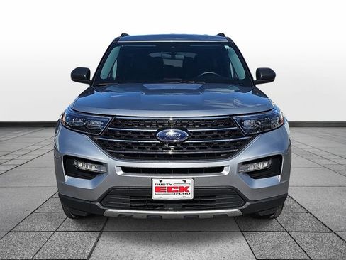 Used 2023 Ford Explorer XLT w/ Equipment Group 202A AWD/4WD image 2