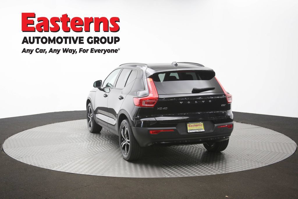 Used 2024 Volvo XC40 B5 Core AWD/4WD image 68