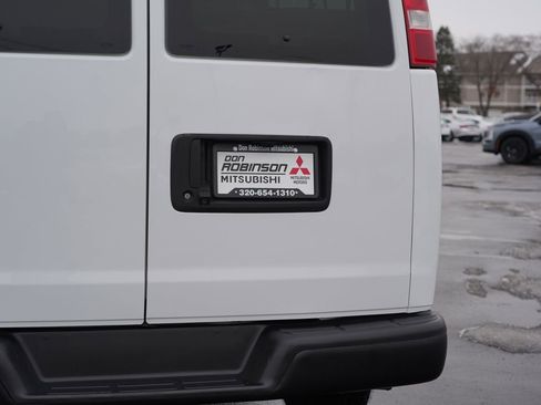 Used 2022 Chevrolet Express 3500 LS image 10