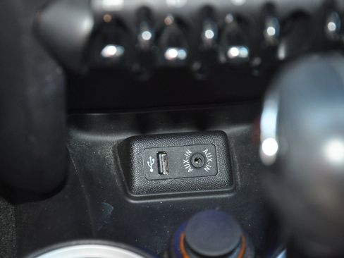 Used 2014 MINI Cooper Coupe S image 29