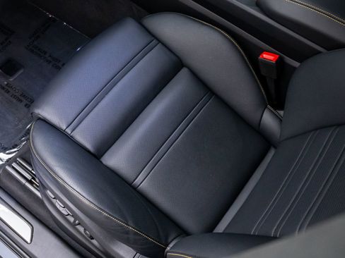Certified 2025 Porsche Cayenne Turbo GT AWD/4WD image 16