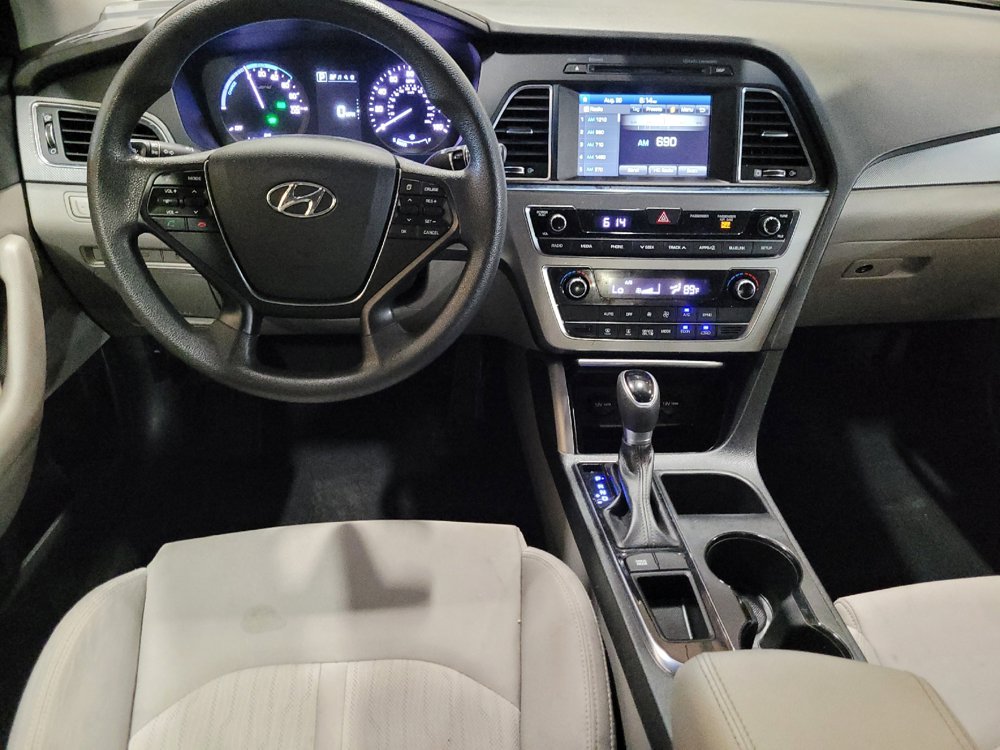 Used 2017 Hyundai Sonata SE FWD image 22