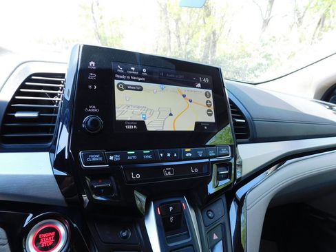 Used 2023 Honda Odyssey Touring image 11