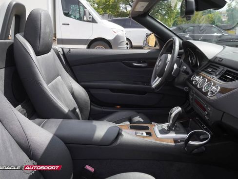 Used 2011 BMW Z4 sDrive35i image 27