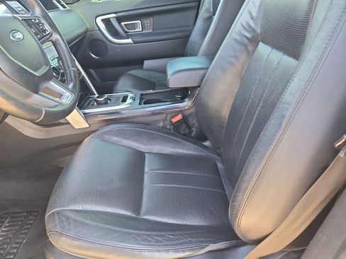 Used 2015 Land Rover Discovery Sport HSE image 16