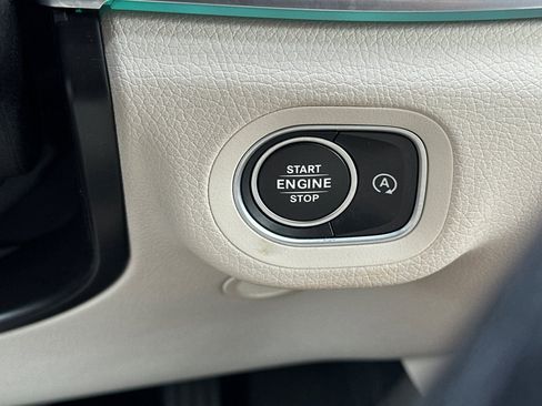 Used 2021 Mercedes-Benz GLE 350 image 23
