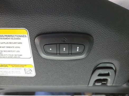 Used 2024 Jeep Wrangler Unlimited Sahara w/ Technology Group AWD/4WD image 16