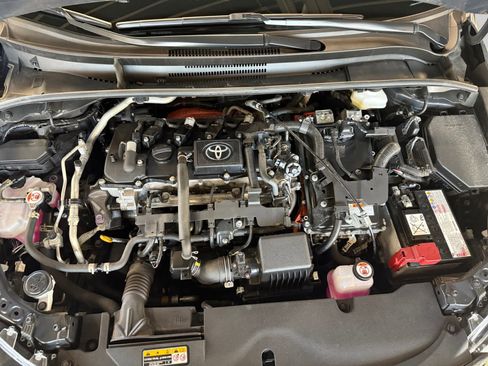 Certified 2025 Toyota Corolla LE AWD/4WD image 24