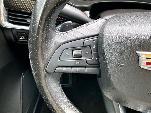 Used 2019 Cadillac XT4 Sport w/ Cold Weather Package AWD/4WD image 23
