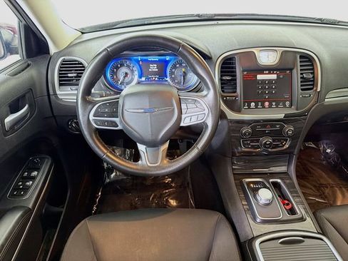 Used 2019 Chrysler 300 Touring w/ Sport Appearance Package RWD image 19