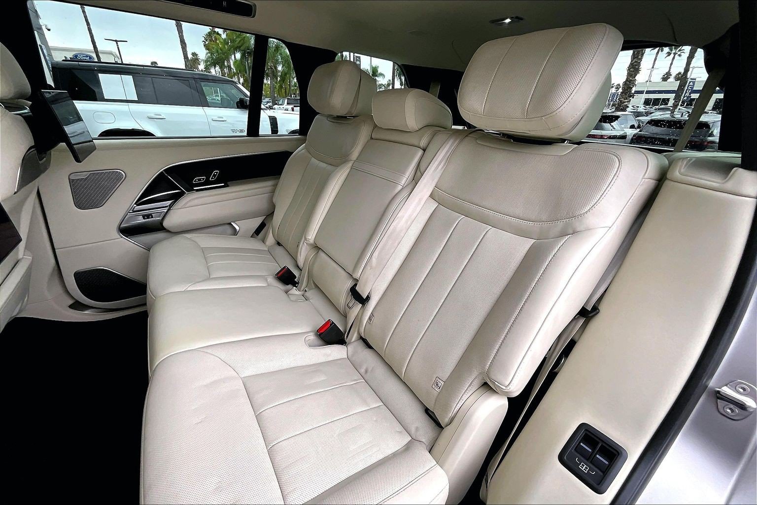 Used 2023 Land Rover Range Rover Long Wheelbase Autobiography AWD/4WD image 26