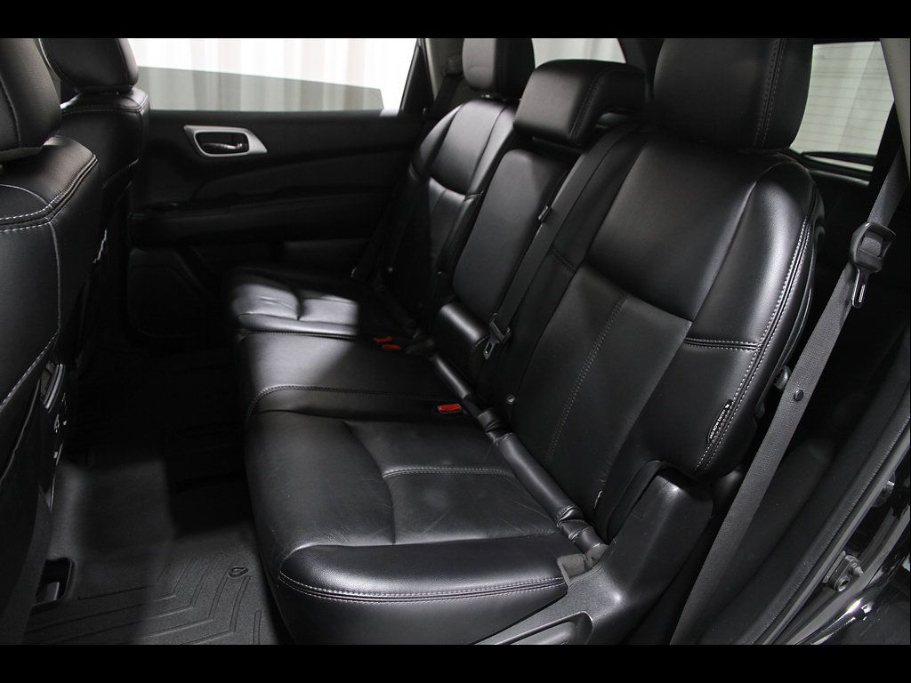 Used 2019 Nissan Pathfinder SL AWD/4WD image 21